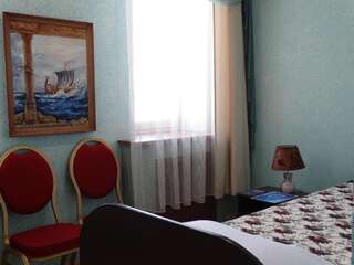 Гостиница  Наутилус Орёл Двухместный номер с 2 отдельными кроватями и видом на город-1